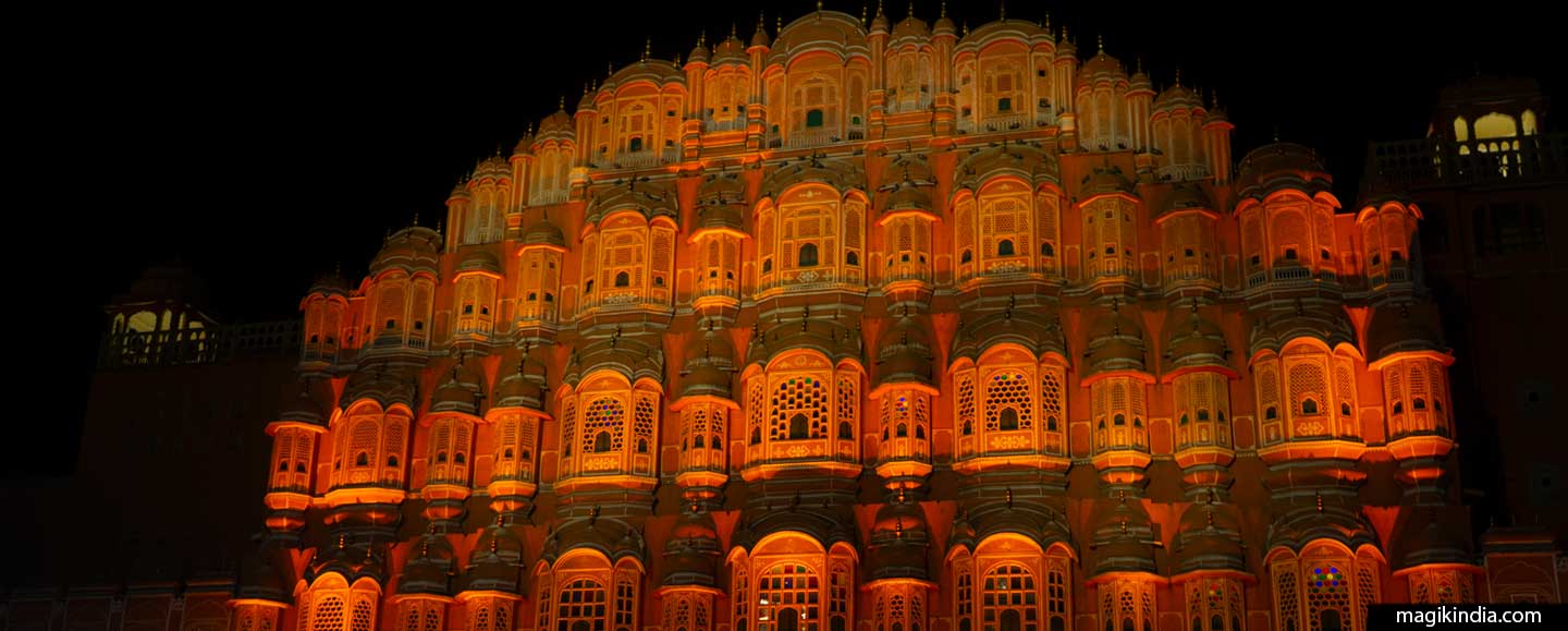Explore Jaipur and Udaipur: 4 Nights and 5 Days Enchanting Tour Package